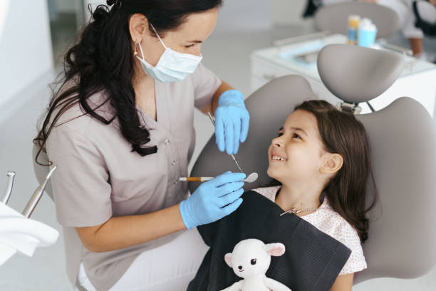 Best Emergency Dentist for Knocked-Out Tooth in Savoy, IL